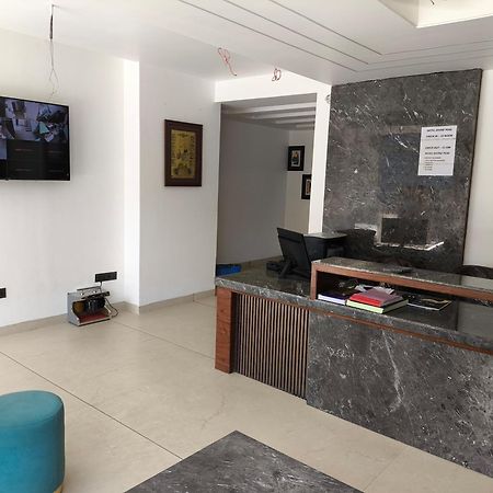 Hotel Divine Peak Pachmarhī Екстериор снимка