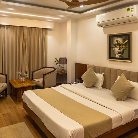 Hotel Divine Peak Pachmarhī Екстериор снимка