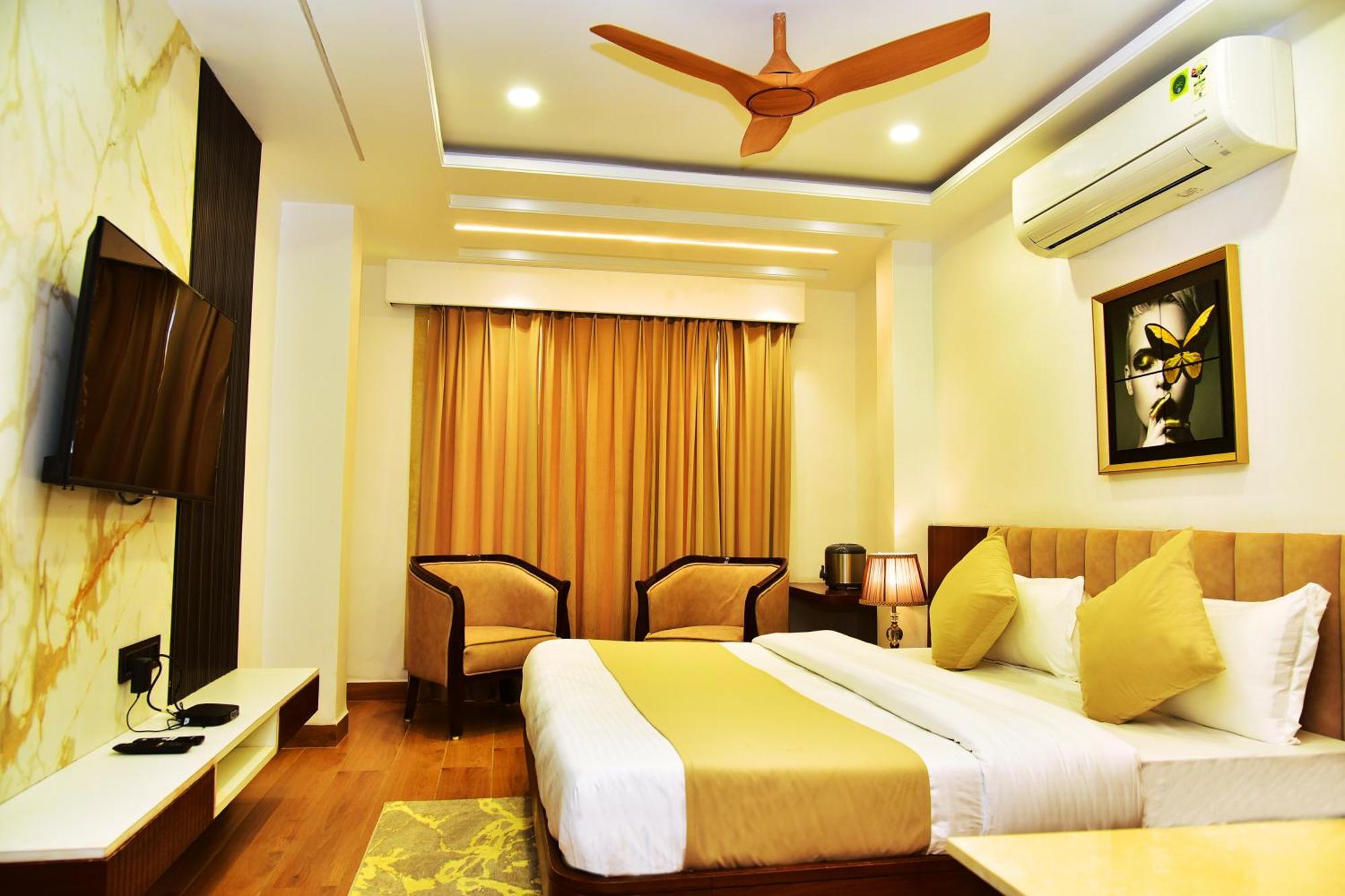 Hotel Divine Peak Pachmarhī Екстериор снимка