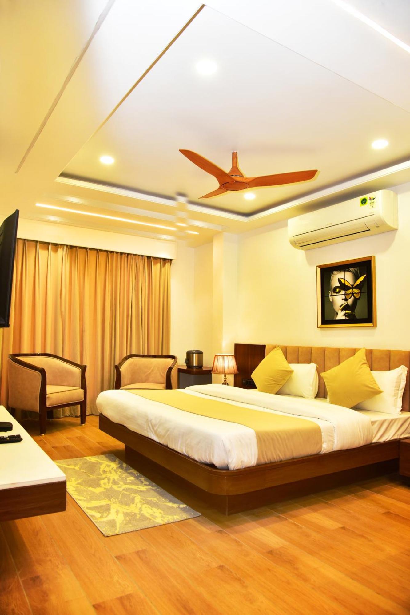 Hotel Divine Peak Pachmarhī Екстериор снимка