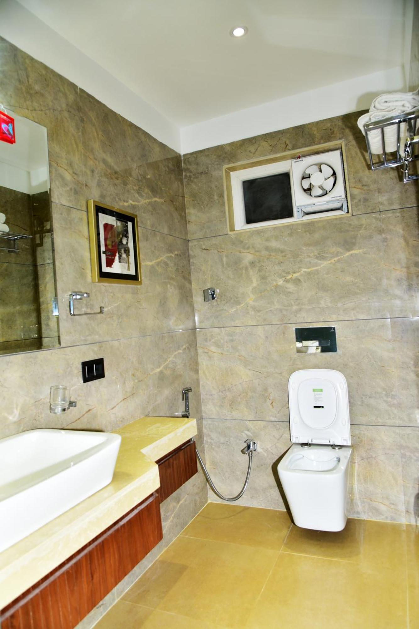 Hotel Divine Peak Pachmarhī Екстериор снимка