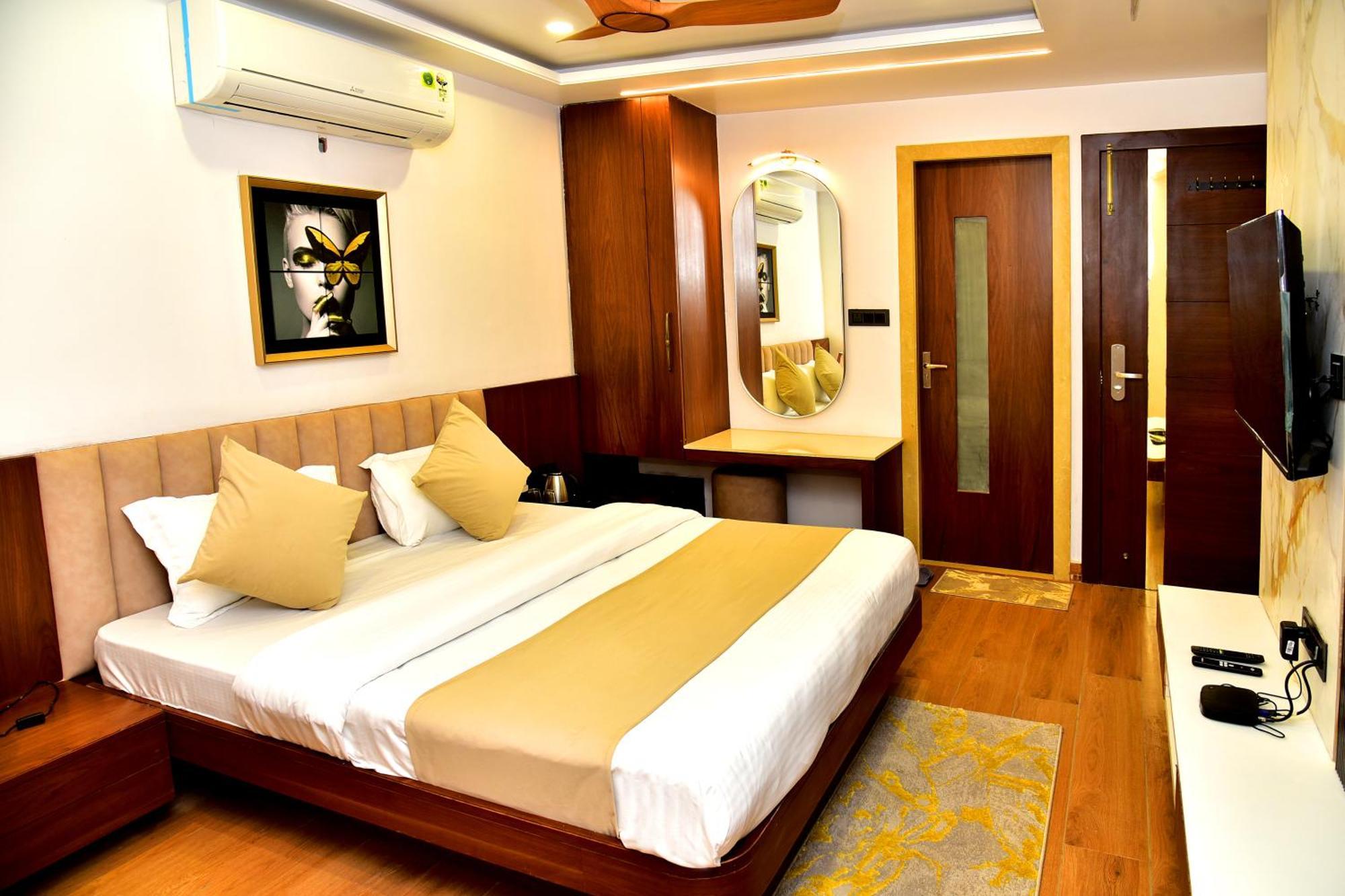 Hotel Divine Peak Pachmarhī Екстериор снимка