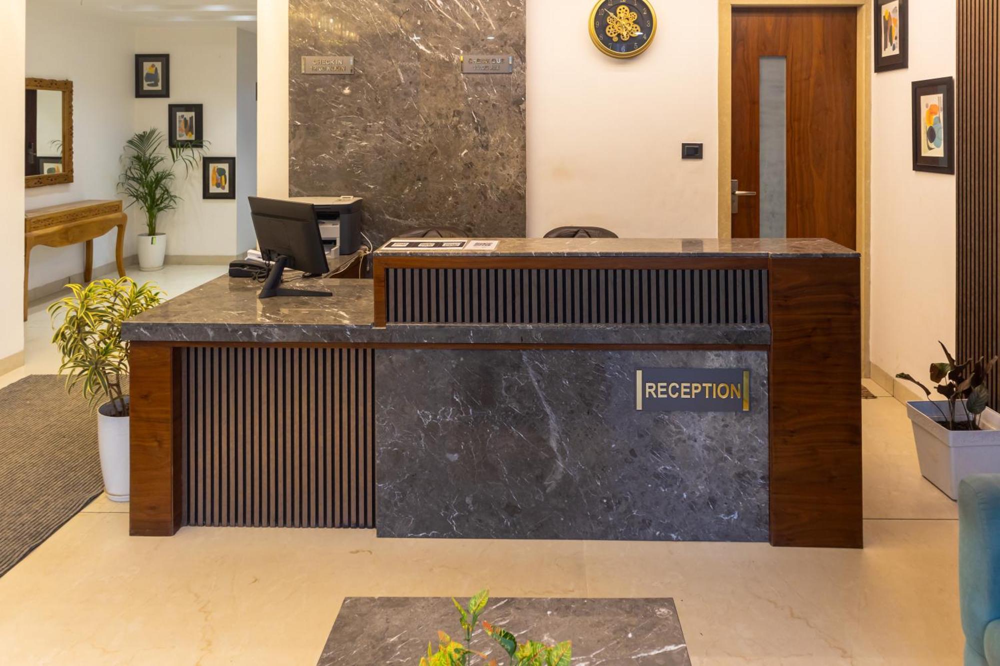 Hotel Divine Peak Pachmarhī Екстериор снимка
