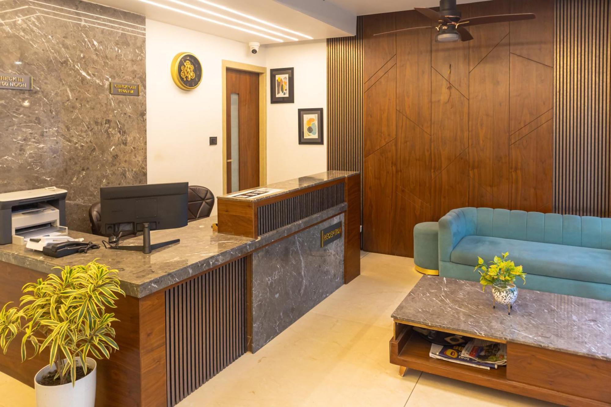 Hotel Divine Peak Pachmarhī Екстериор снимка