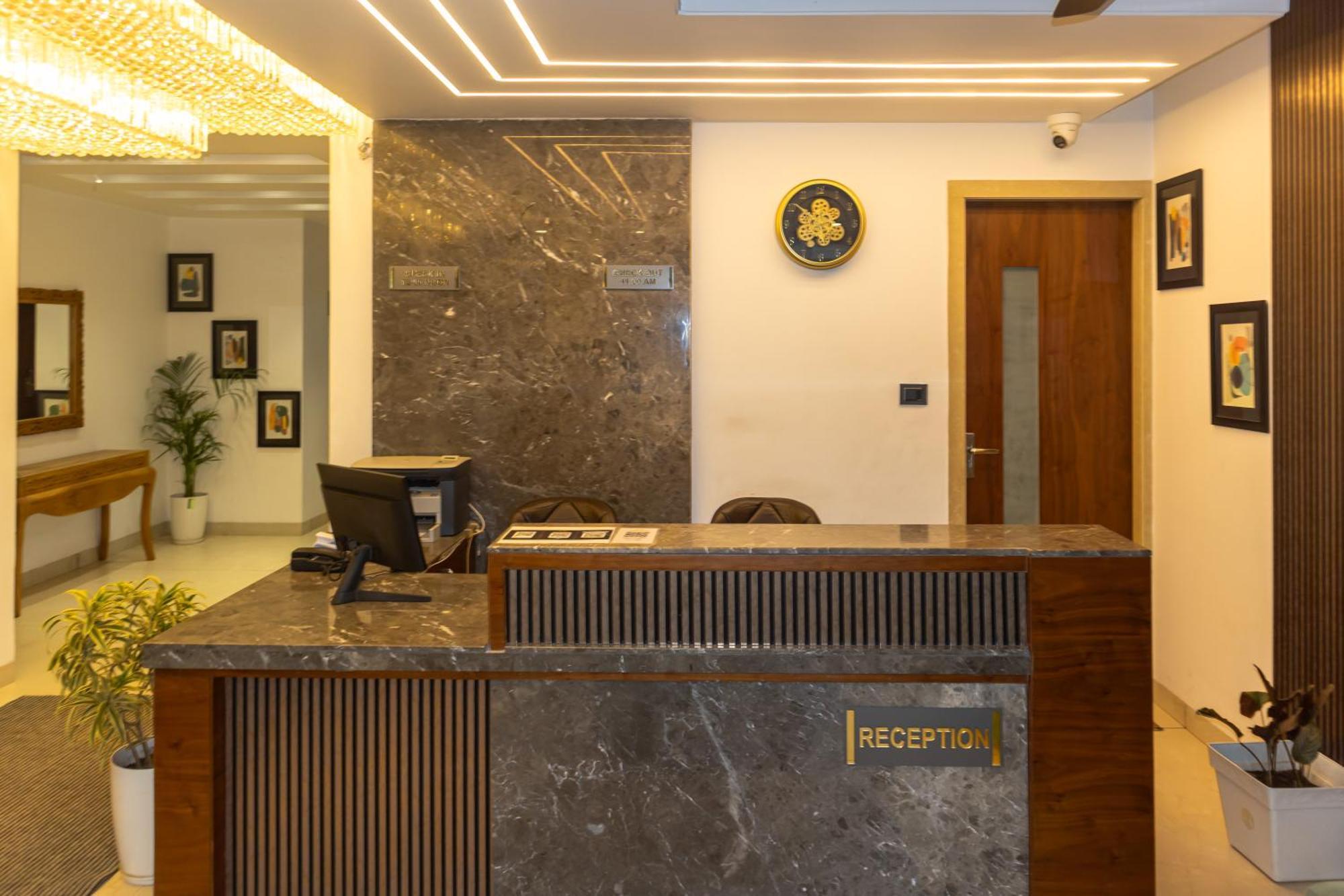 Hotel Divine Peak Pachmarhī Екстериор снимка